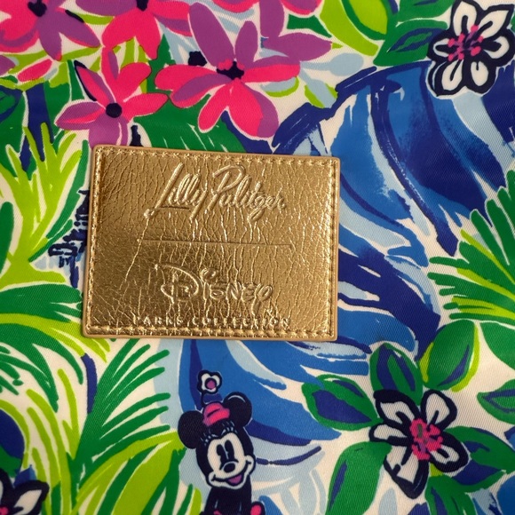 EUC Lilly Pulitzer x Disney Minnie Daisy Floral Backpack - Picture 5 of 13